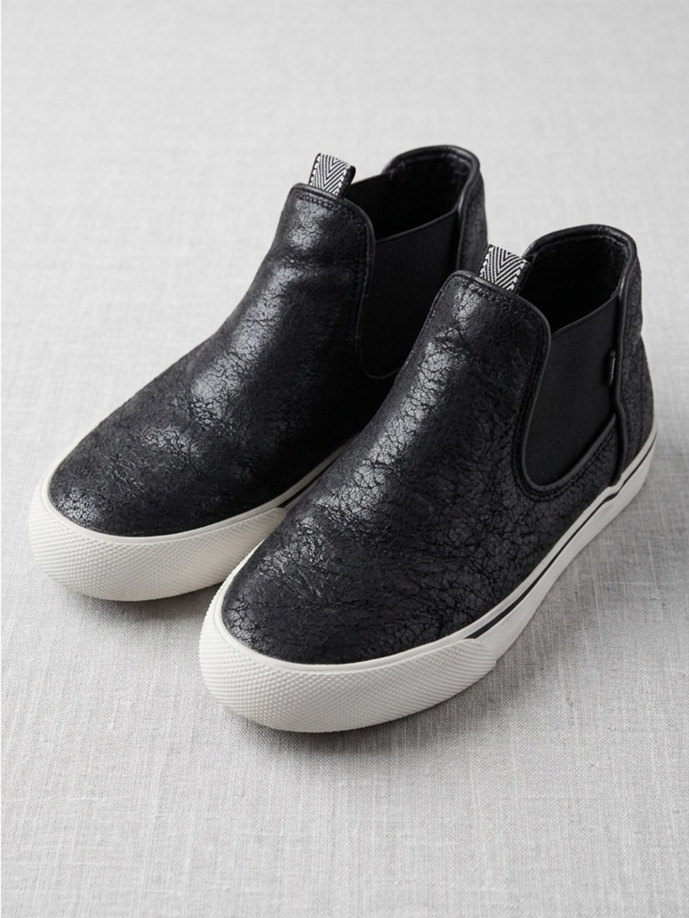 Globe Austyn Gillette Slip-On Skate Shoes Black Distressed Leather Men's Size 9